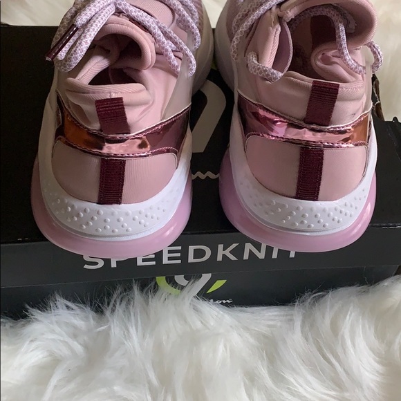 NEW Champion sneakers size 2 - Picture 5 of 8